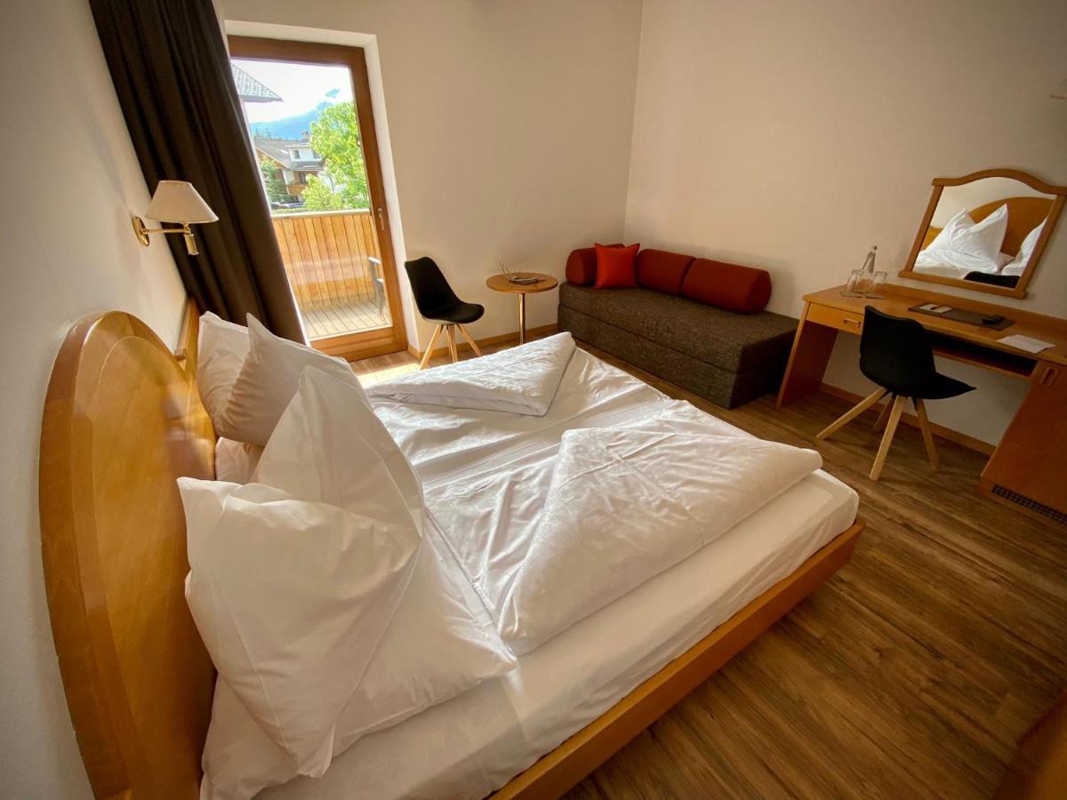Hotel Simpaty Dobbiaco Esterno foto