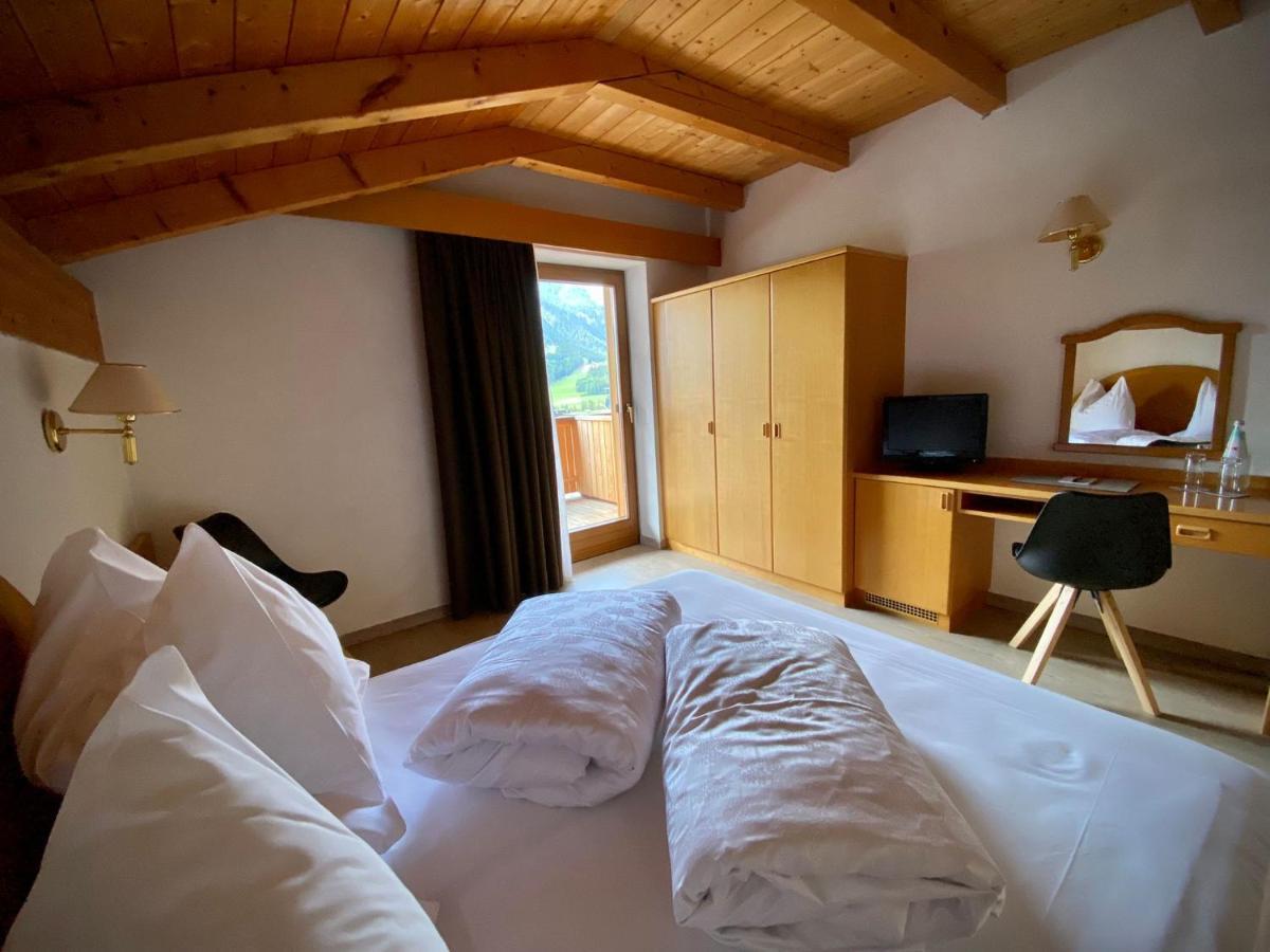 Hotel Simpaty Dobbiaco Esterno foto